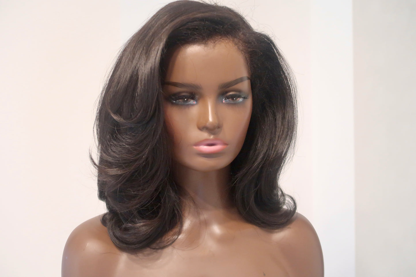 SELENA BOB - 6X6 HD (SIDE)