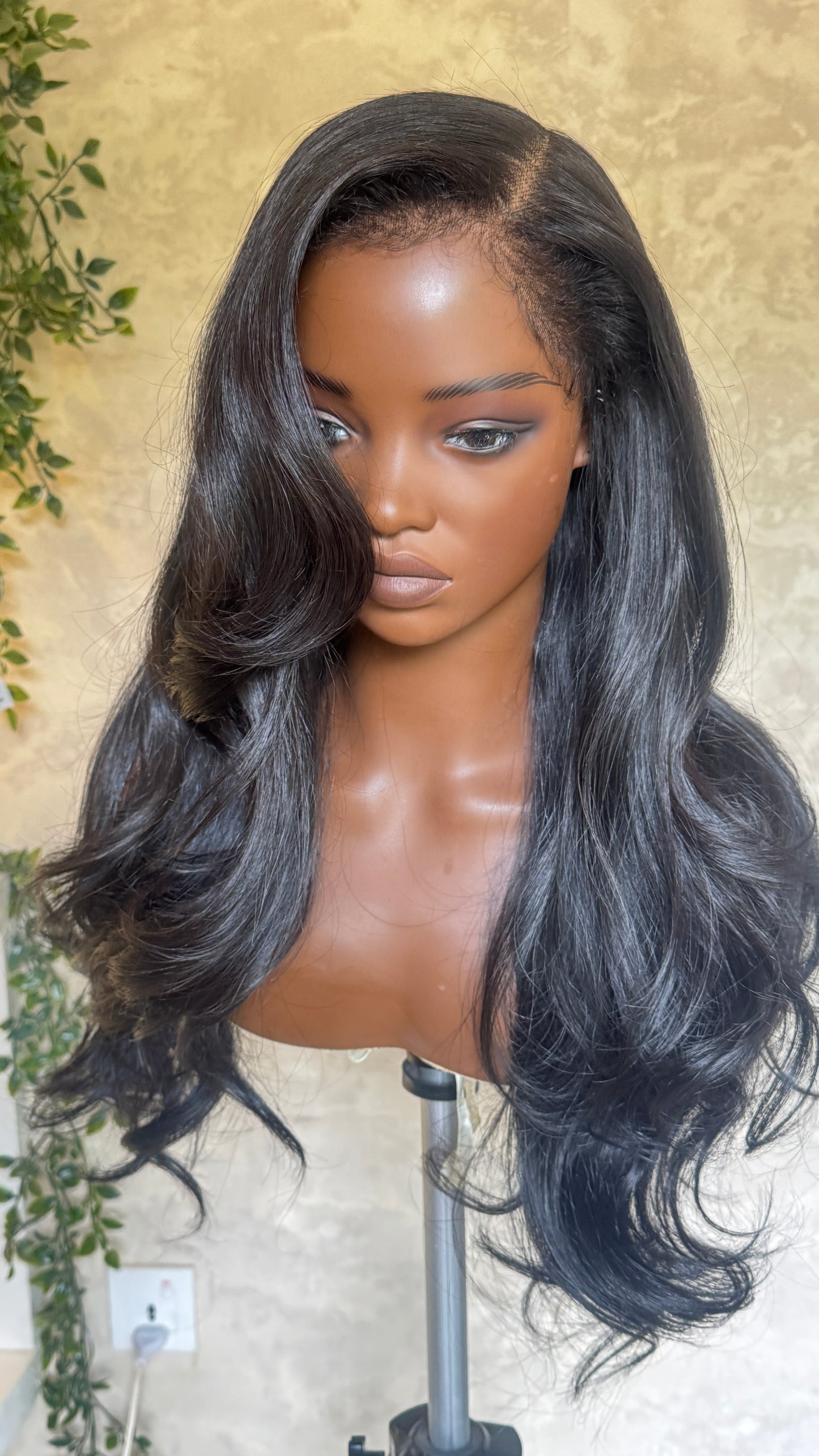 Nicole side closure wig in 22inches