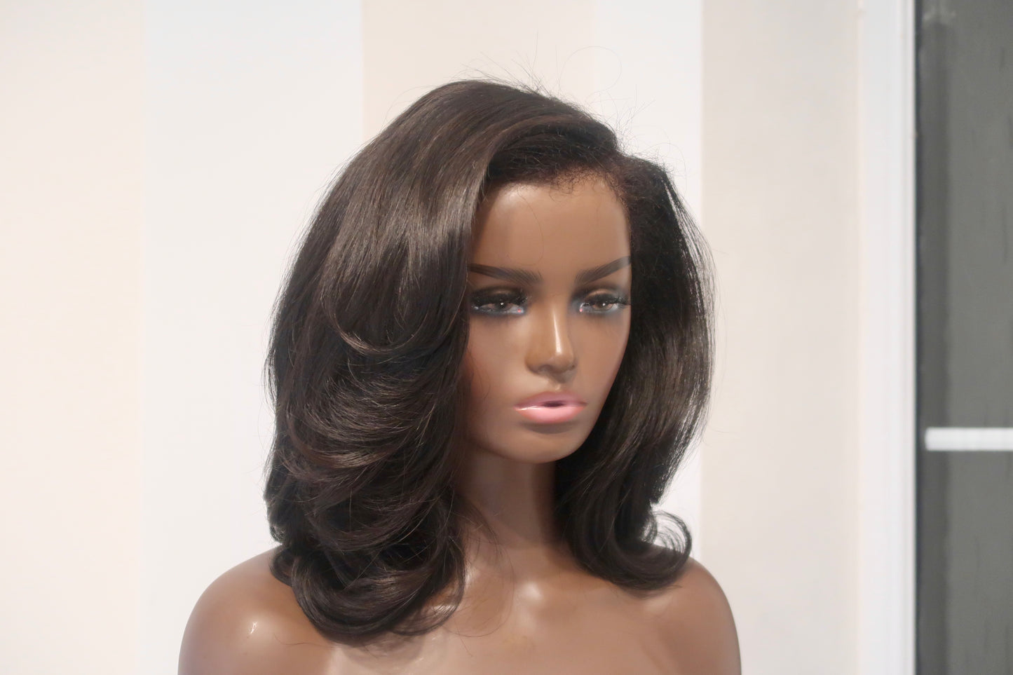 SELENA BOB - 6X6 HD (SIDE)