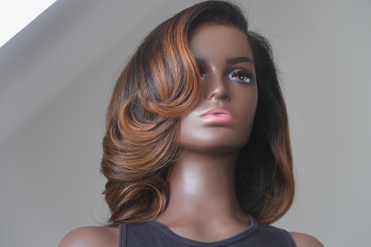 SELENA BOB - 6X6 HD (SIDE)