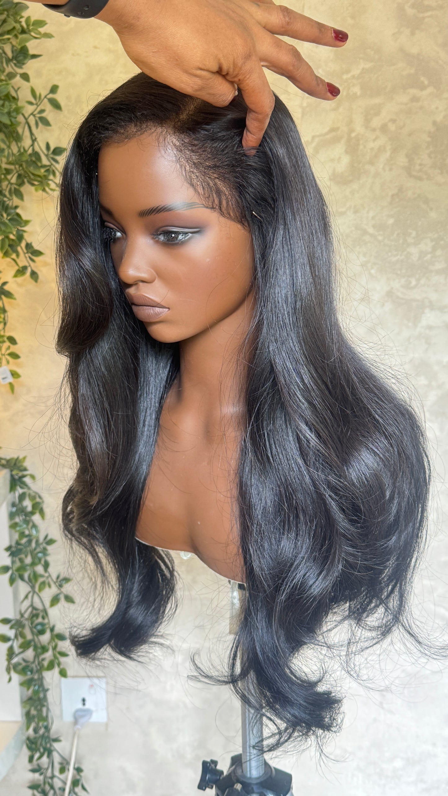Nicole  side closure wig in 22inches
