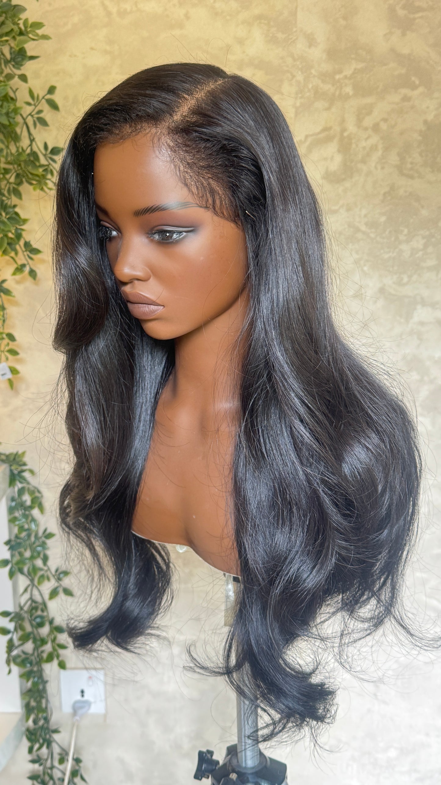 Nicole  side closure wig in 22inches