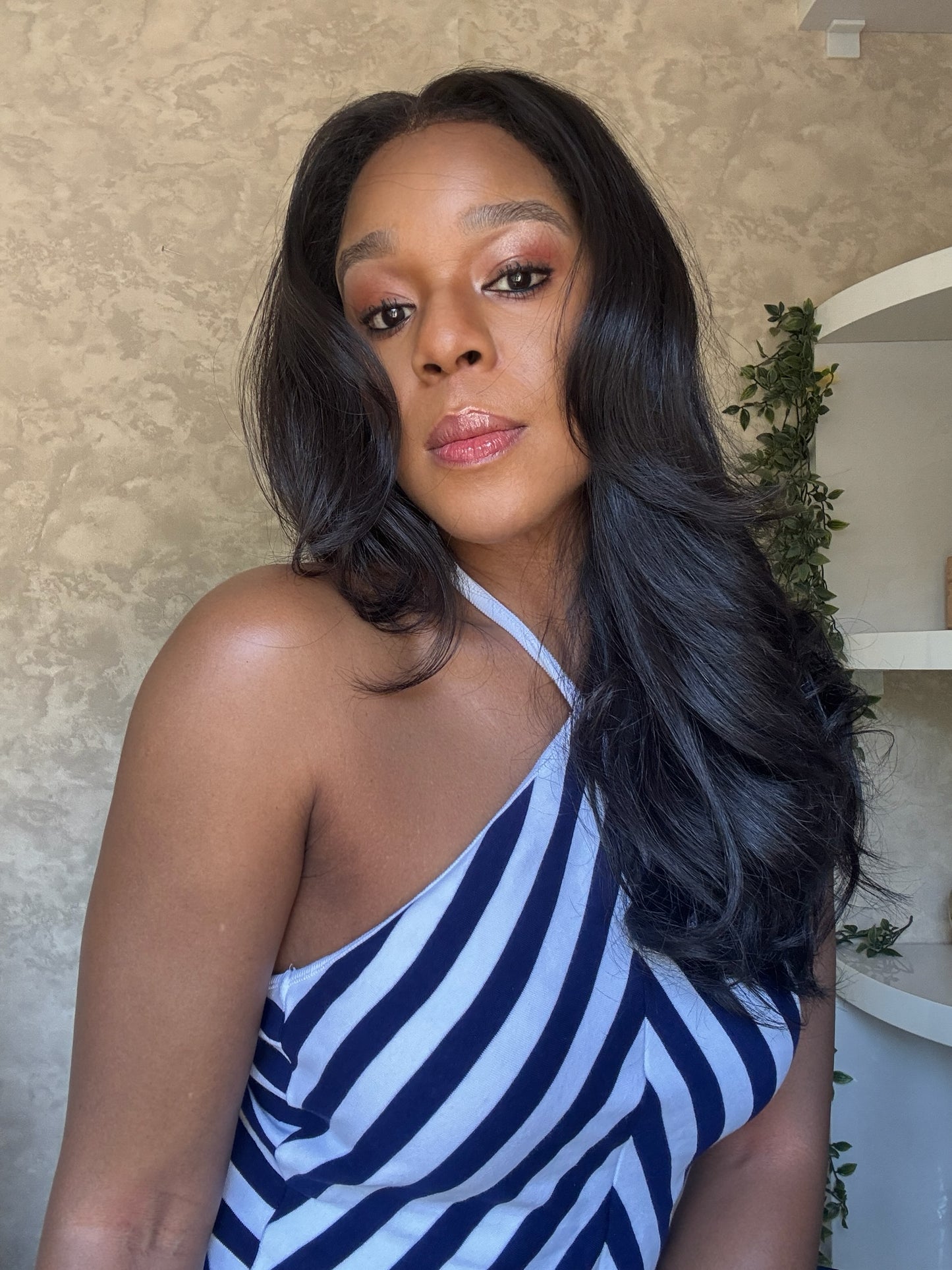 Nicole wavy - 6x6 closure