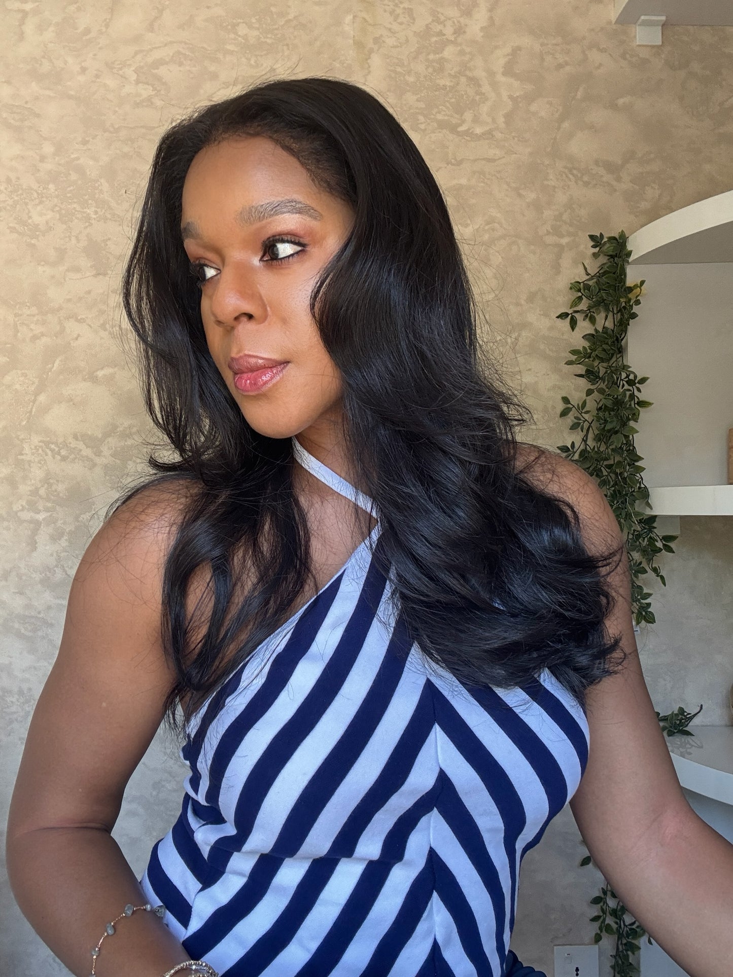 Nicole wavy - 6x6 closure